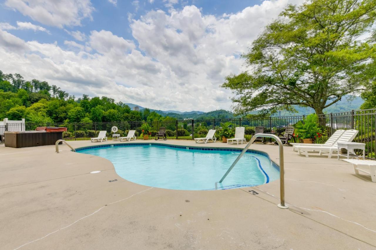 Dtwn Gatlinburg Studio Pool Access! Exterior photo